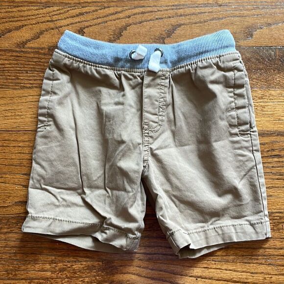 Boys 4T 5 Piece Bundle - Picture 2 of 13